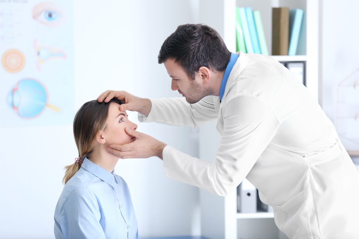 pregled zaradi suhih oči pri oftalmologu